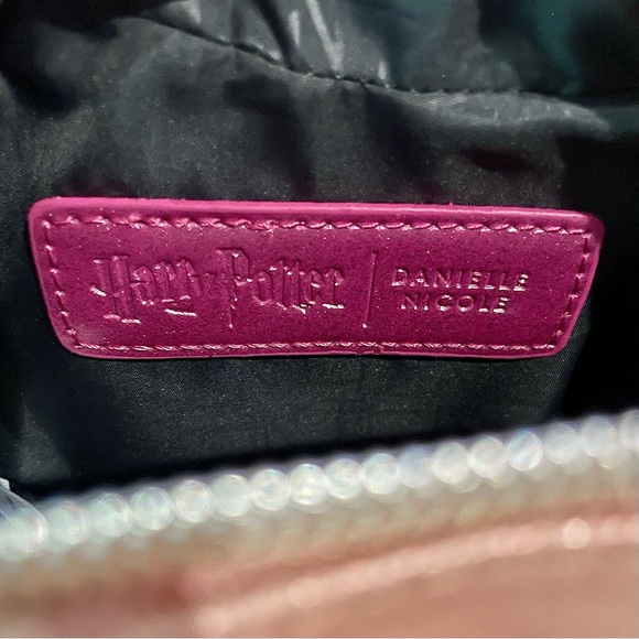 Danielle Nicole Harry Potter Amortentia bottle crossbody bag NWT Wizarding World - Picture 5 of 8